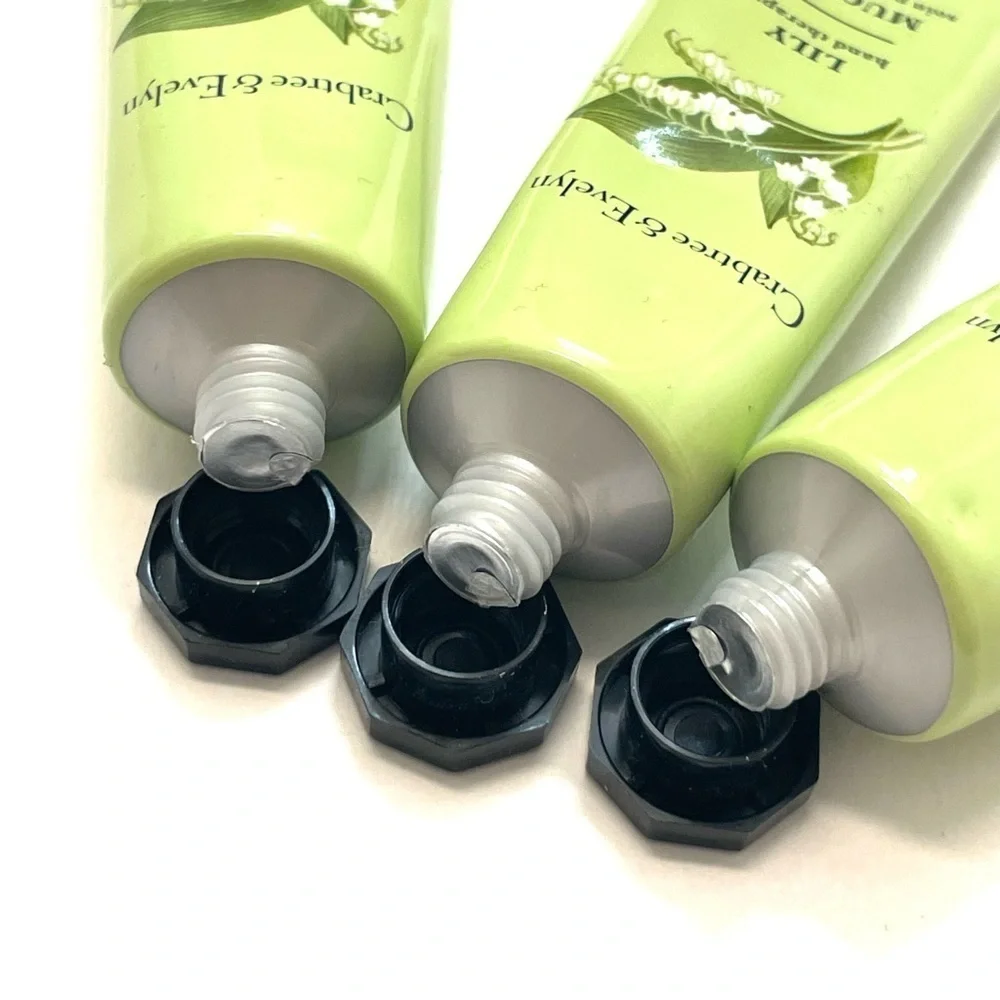 Crabtree & Evelyn Lily Hand Therapy .9 oz Travel Purse Size Lotion